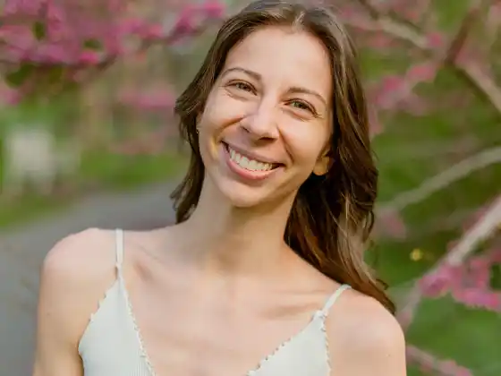 Megan Osika,
个人发展与辅导
Expert at 2023 年深情峰会:内心之旅,开始!